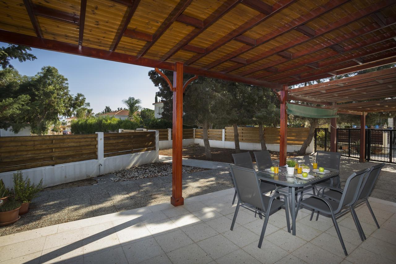 Larnaca Villa Marina Meneou Exterior foto